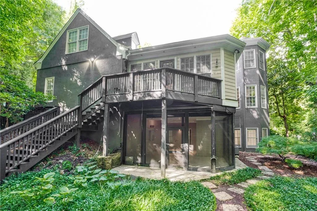 8 The Croft, Sandy Springs, Georgia 30342, 4 Bedrooms Bedrooms, ,4 BathroomsBathrooms,Residential,Sold,8 The Croft,7103300
