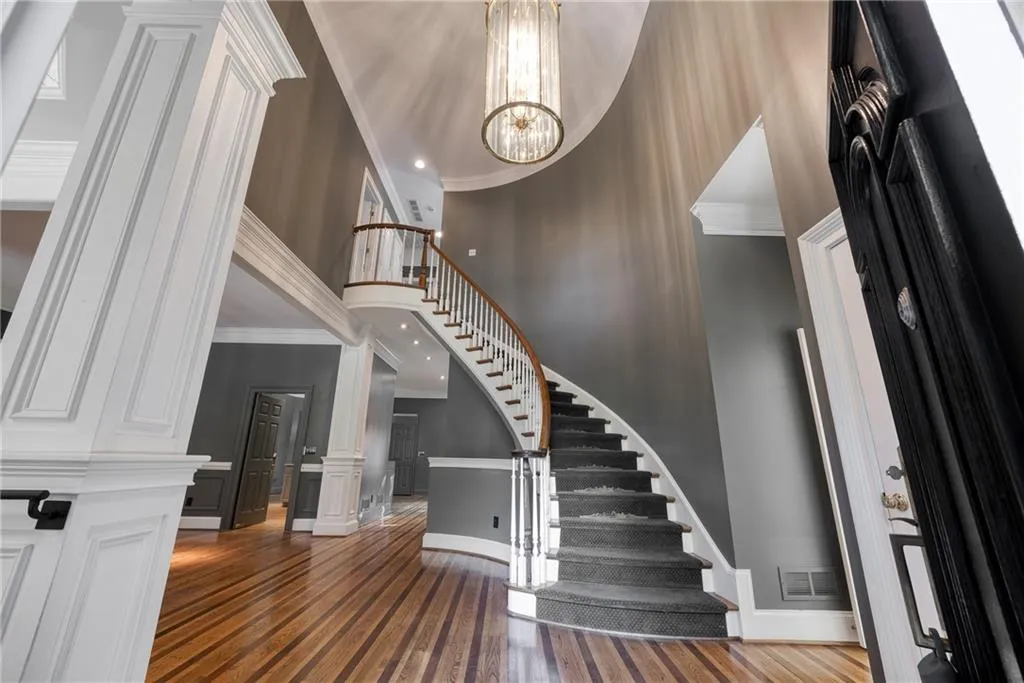 8 The Croft, Sandy Springs, Georgia 30342, 4 Bedrooms Bedrooms, ,4 BathroomsBathrooms,Residential,Sold,8 The Croft,7103300