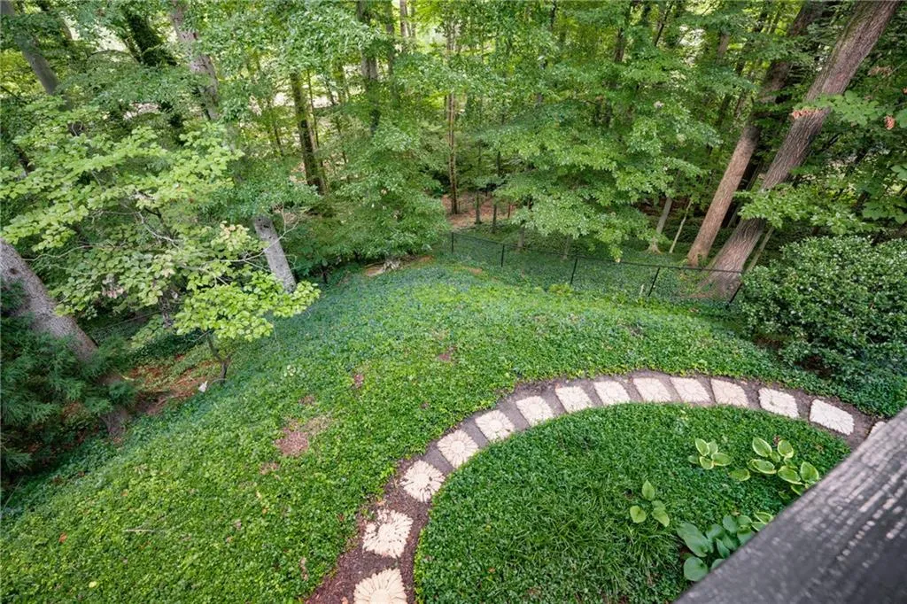 8 The Croft, Sandy Springs, Georgia 30342, 4 Bedrooms Bedrooms, ,4 BathroomsBathrooms,Residential,Sold,8 The Croft,7103300