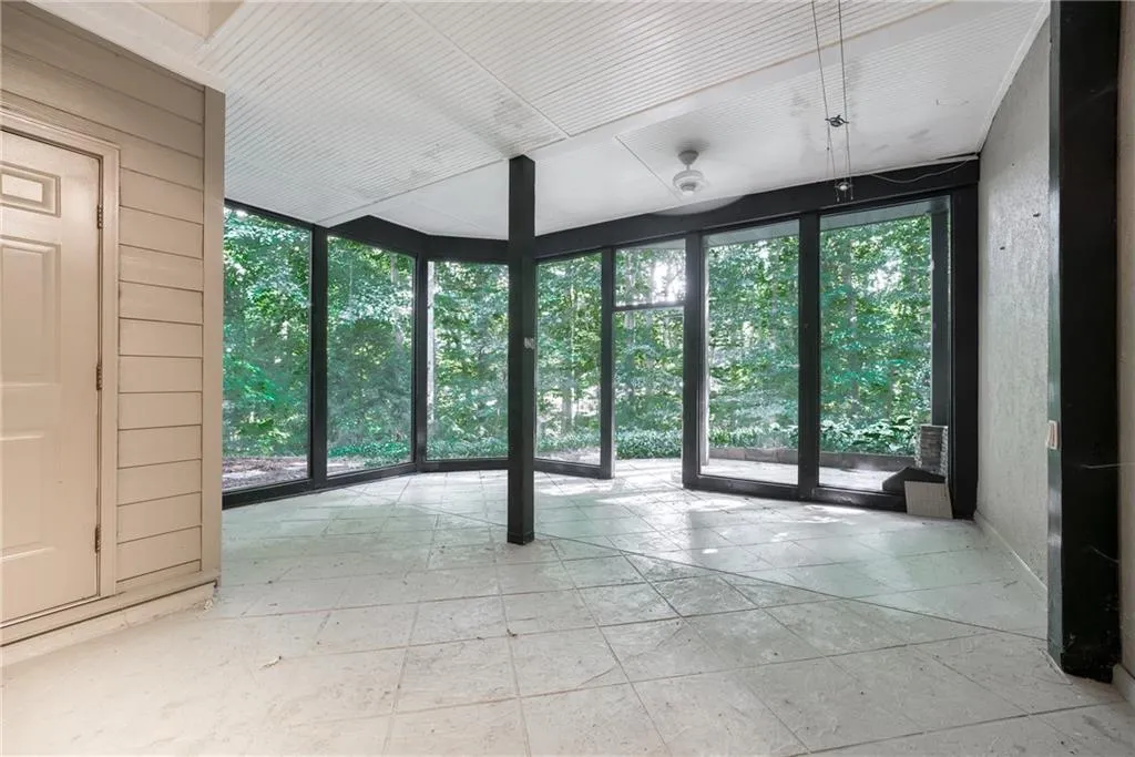 8 The Croft, Sandy Springs, Georgia 30342, 4 Bedrooms Bedrooms, ,4 BathroomsBathrooms,Residential,Sold,8 The Croft,7103300