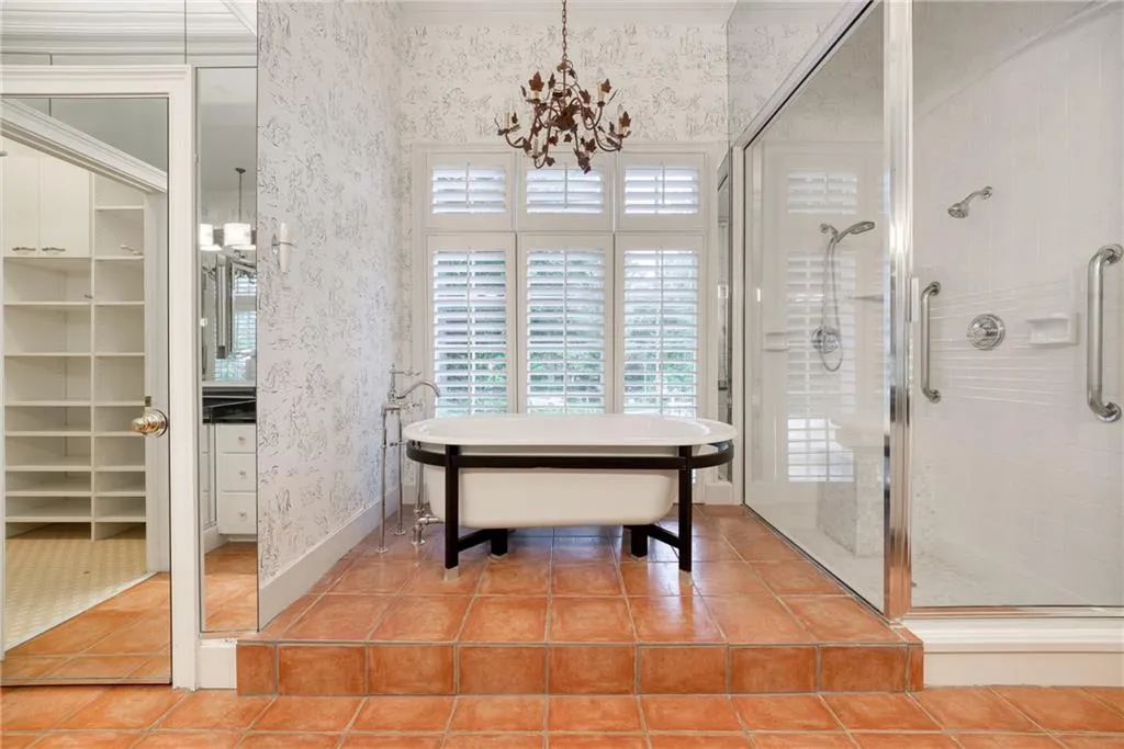 8 The Croft, Sandy Springs, Georgia 30342, 4 Bedrooms Bedrooms, ,4 BathroomsBathrooms,Residential,Sold,8 The Croft,7103300