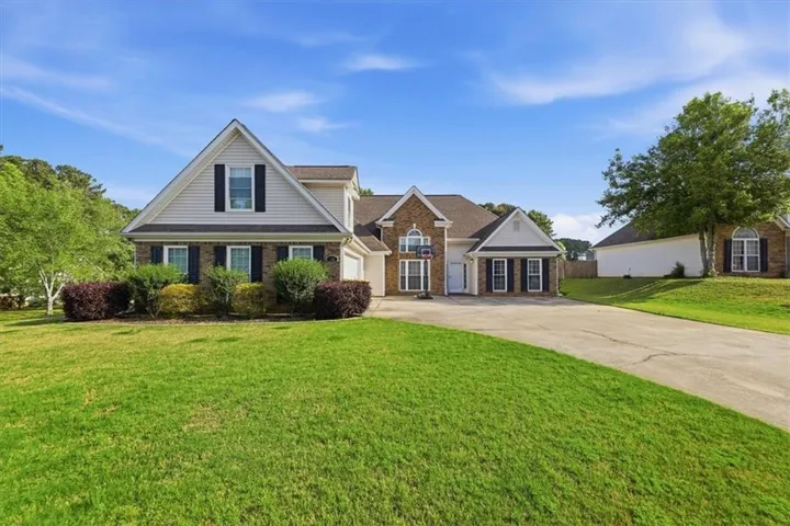 84 Pebble Creek Drive, Newnan, Georgia 30265
