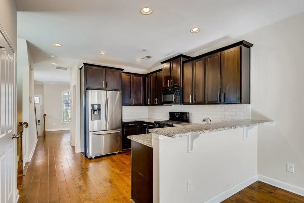 7365 Highland Bluff, Sandy Springs, Georgia 30328, 3 Bedrooms Bedrooms, ,3 BathroomsBathrooms,Residential,Sold,7365 Highland Bluff,6830126