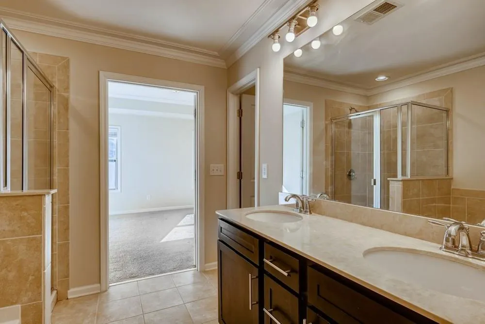 7365 Highland Bluff, Sandy Springs, Georgia 30328, 3 Bedrooms Bedrooms, ,3 BathroomsBathrooms,Residential,Sold,7365 Highland Bluff,6830126