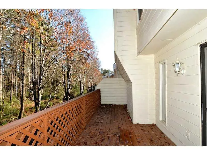 4 Huntington Place Drive Unit 4, Sandy Springs, Georgia 30350, 3 Bedrooms Bedrooms, ,2 BathroomsBathrooms,Residential,Sold,4 Huntington Place Drive Unit 4,5370585