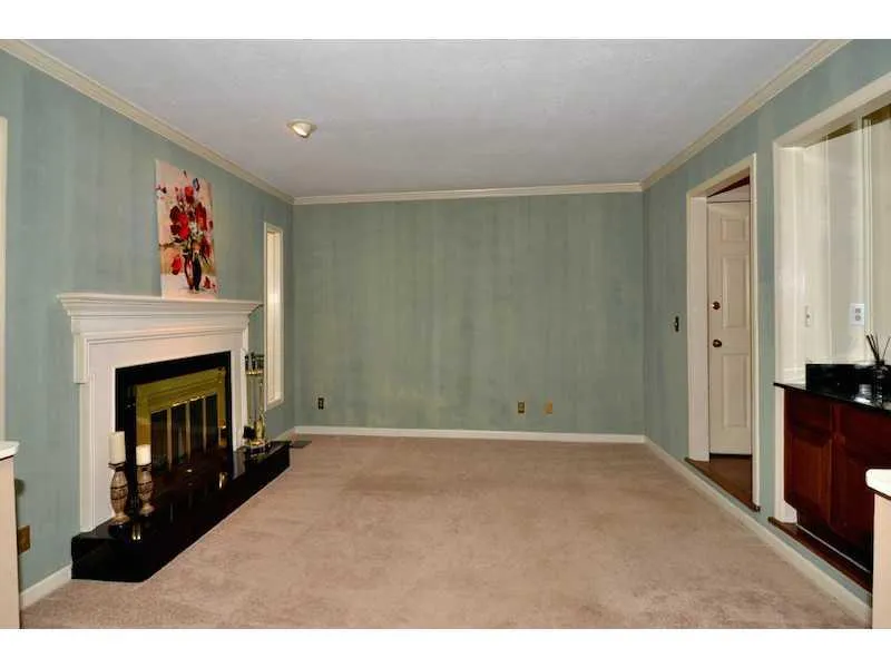 4 Huntington Place Drive Unit 4, Sandy Springs, Georgia 30350, 3 Bedrooms Bedrooms, ,2 BathroomsBathrooms,Residential,Sold,4 Huntington Place Drive Unit 4,5370585