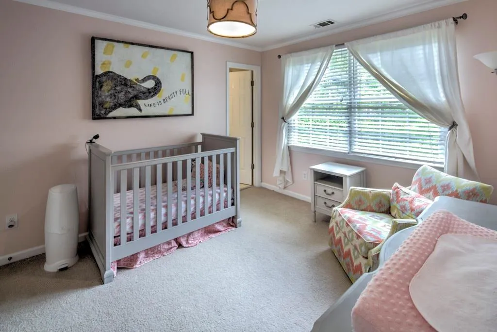 725 Amster Green Drive, Sandy Springs, Georgia 30350, 5 Bedrooms Bedrooms, ,4 BathroomsBathrooms,Residential,Sold,725 Amster Green Drive,5834731