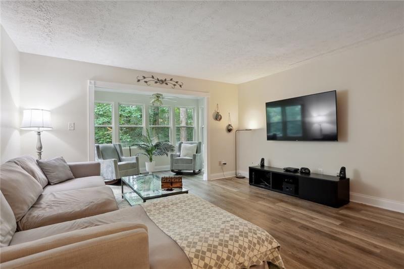 5145 Roswell Road Unit 2/45, Sandy Springs, Georgia 30342, 2 Bedrooms Bedrooms, ,1 BathroomBathrooms,Residential,Sold,5145 Roswell Road Unit 2/45,7279297