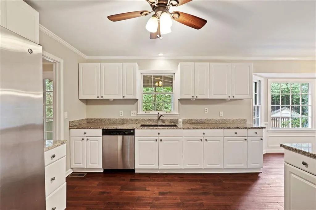 545 Spender Trace, Atlanta, Georgia 30350, 5 Bedrooms Bedrooms, ,3 BathroomsBathrooms,Residential,Sold,545 Spender Trace,6891151