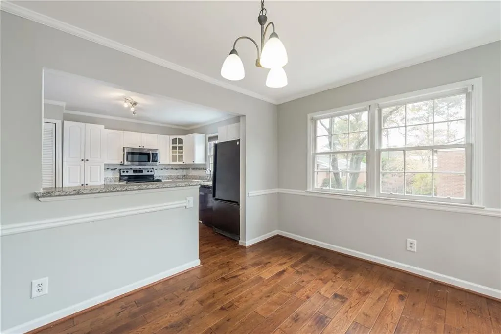 6520 Roswell Road Unit 51, Sandy Springs, Georgia 30328, 3 Bedrooms Bedrooms, ,2 BathroomsBathrooms,Residential,Sold,6520 Roswell Road Unit 51,5752807