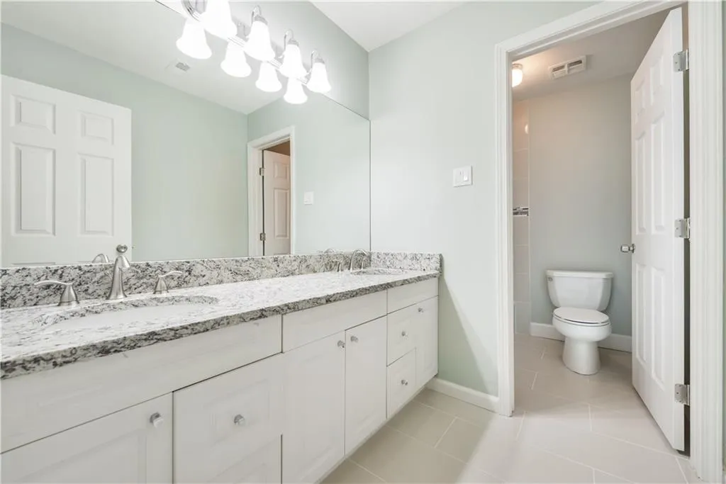 6520 Roswell Road Unit 51, Sandy Springs, Georgia 30328, 3 Bedrooms Bedrooms, ,2 BathroomsBathrooms,Residential,Sold,6520 Roswell Road Unit 51,5752807