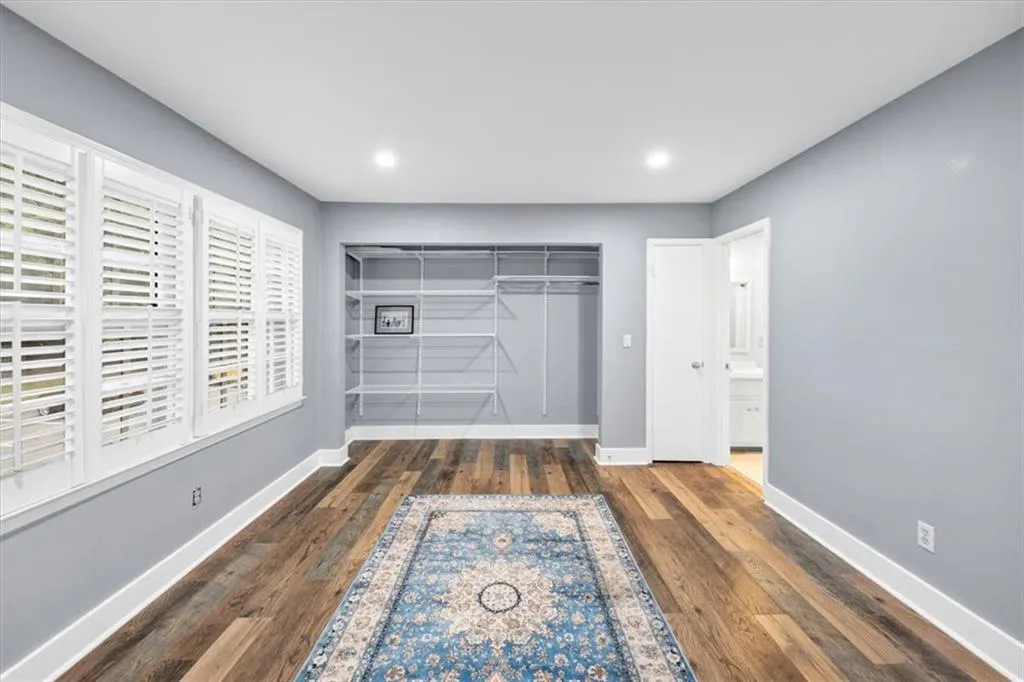 250 Triumph Drive Nw, Atlanta, Georgia 30327, 2 Bedrooms Bedrooms, ,2 BathroomsBathrooms,Residential,For Sale,250 Triumph Drive Nw,7638373