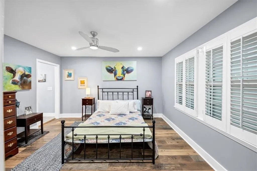 250 Triumph Drive Nw, Atlanta, Georgia 30327, 2 Bedrooms Bedrooms, ,2 BathroomsBathrooms,Residential,For Sale,250 Triumph Drive Nw,7638373