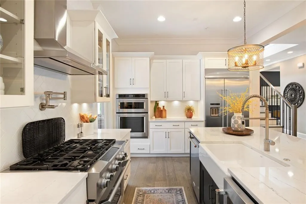 6766 Cadence Boulevard, Sandy Springs, Georgia 30328, 3 Bedrooms Bedrooms, ,3 BathroomsBathrooms,Residential,For Sale,6766 Cadence Boulevard,7646967