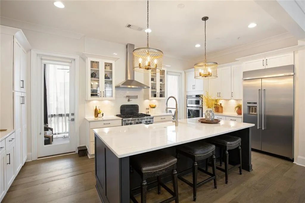 6766 Cadence Boulevard, Sandy Springs, Georgia 30328, 3 Bedrooms Bedrooms, ,3 BathroomsBathrooms,Residential,For Sale,6766 Cadence Boulevard,7646967