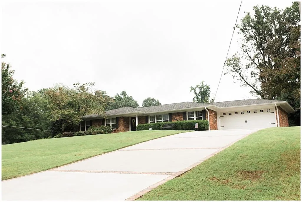 5670 Kayron Drive, Atlanta, Georgia 30328, 4 Bedrooms Bedrooms, ,3 BathroomsBathrooms,Residential,Sold,5670 Kayron Drive,5892602