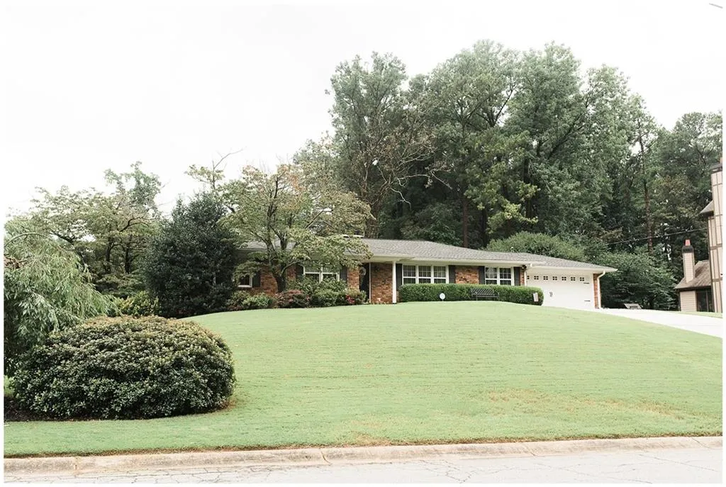 5670 Kayron Drive, Atlanta, Georgia 30328, 4 Bedrooms Bedrooms, ,3 BathroomsBathrooms,Residential,Sold,5670 Kayron Drive,5892602