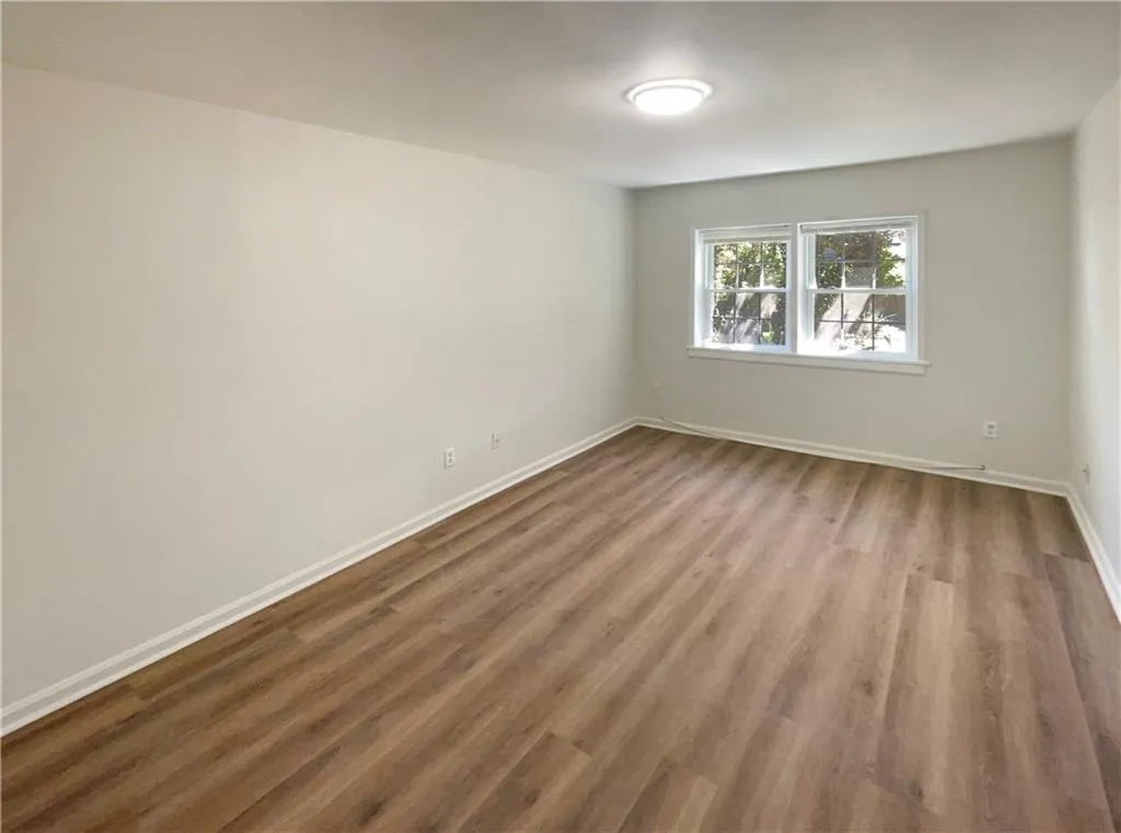 6520 Roswell Road Unit 68, Atlanta, Georgia 30328, 2 Bedrooms Bedrooms, ,2 BathroomsBathrooms,Residential,For Sale,6520 Roswell Road Unit 68,7613895