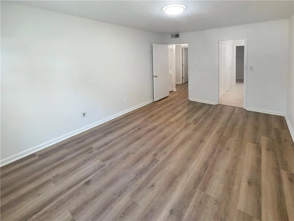 6520 Roswell Road Unit 68, Atlanta, Georgia 30328, 2 Bedrooms Bedrooms, ,2 BathroomsBathrooms,Residential,For Sale,6520 Roswell Road Unit 68,7613895