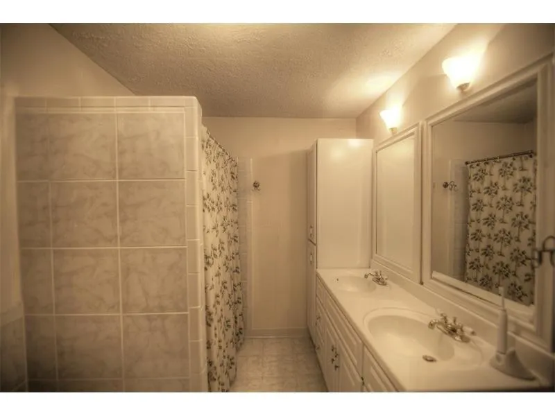 560 N Harbor Drive, Sandy Springs, Georgia 30328, 6 Bedrooms Bedrooms, ,3 BathroomsBathrooms,Residential,Sold,560 N Harbor Drive,5708421 560 N Harbor Drive, Sandy Springs, Georgia 30328, 6 Bedrooms Bedrooms, ,3 BathroomsBathrooms,Residential,Sold,560 N Harbor Drive,5708421