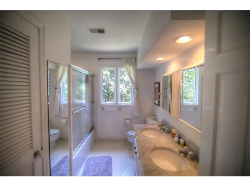 560 N Harbor Drive, Sandy Springs, Georgia 30328, 6 Bedrooms Bedrooms, ,3 BathroomsBathrooms,Residential,Sold,560 N Harbor Drive,5708421 560 N Harbor Drive, Sandy Springs, Georgia 30328, 6 Bedrooms Bedrooms, ,3 BathroomsBathrooms,Residential,Sold,560 N Harbor Drive,5708421