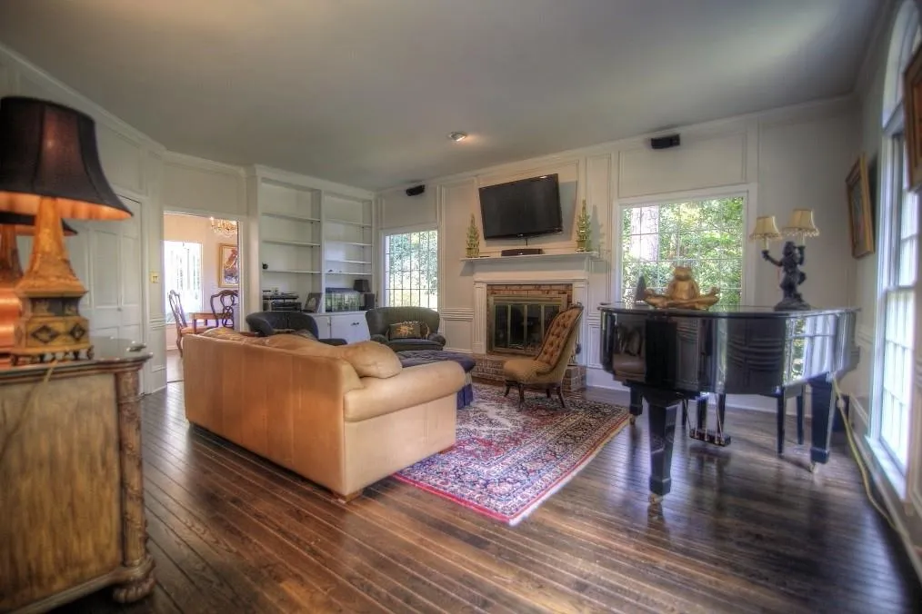 560 N Harbor Drive, Sandy Springs, Georgia 30328, 6 Bedrooms Bedrooms, ,3 BathroomsBathrooms,Residential,Sold,560 N Harbor Drive,5708421 560 N Harbor Drive, Sandy Springs, Georgia 30328, 6 Bedrooms Bedrooms, ,3 BathroomsBathrooms,Residential,Sold,560 N Harbor Drive,5708421