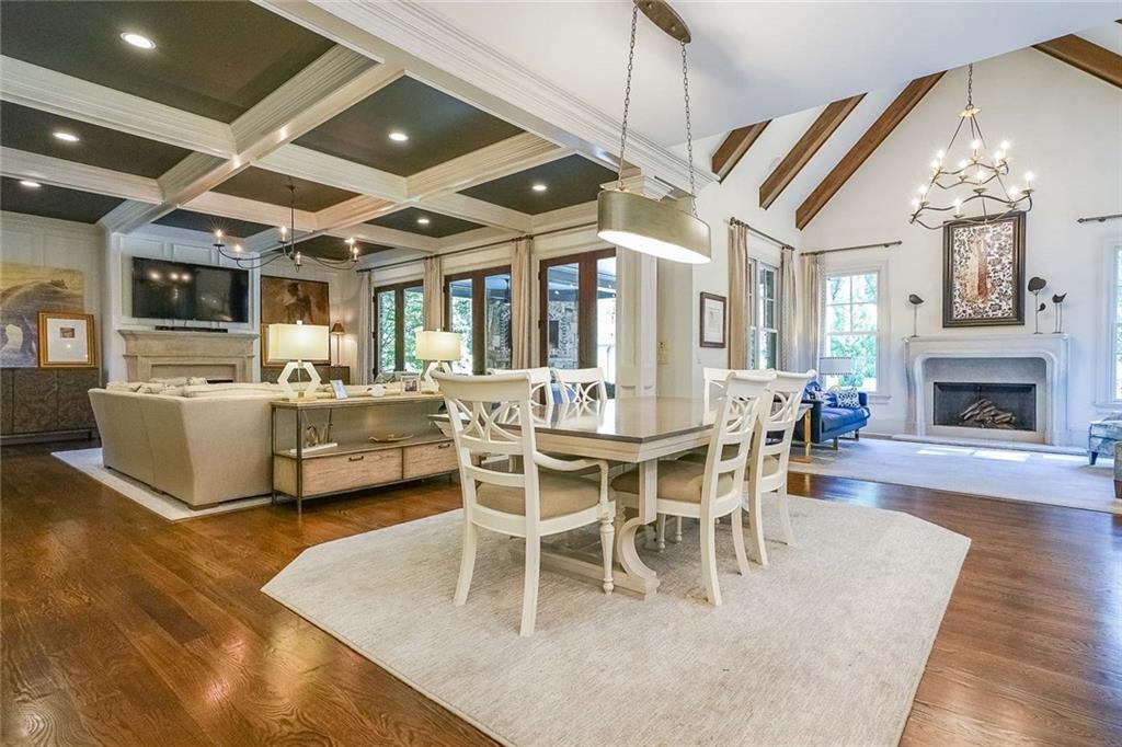 609 Carriage Drive, Atlanta, Georgia 30328, 6 Bedrooms Bedrooms, ,6 BathroomsBathrooms,Residential,Sold,609 Carriage Drive,7299038