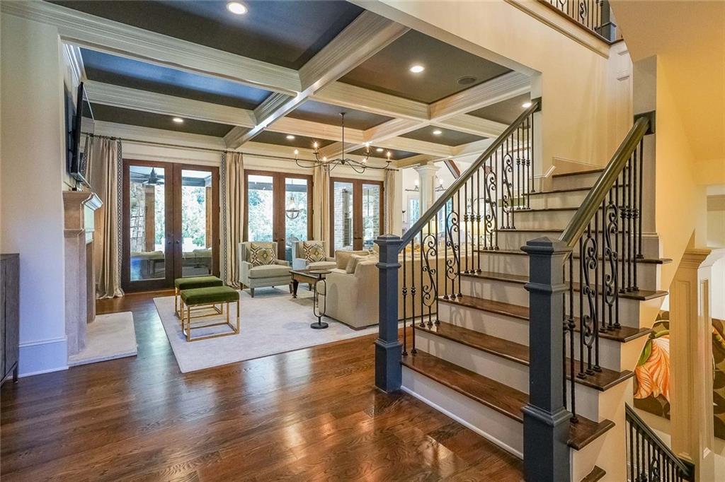 609 Carriage Drive, Atlanta, Georgia 30328, 6 Bedrooms Bedrooms, ,6 BathroomsBathrooms,Residential,Sold,609 Carriage Drive,7299038