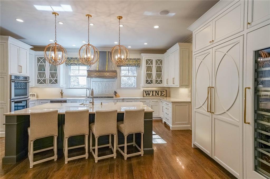 609 Carriage Drive, Atlanta, Georgia 30328, 6 Bedrooms Bedrooms, ,6 BathroomsBathrooms,Residential,Sold,609 Carriage Drive,7299038