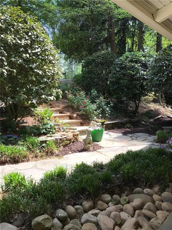 5910 Kayron Drive, Sandy Springs, Georgia 30328, 4 Bedrooms Bedrooms, ,2 BathroomsBathrooms,Residential,Sold,5910 Kayron Drive,5838145