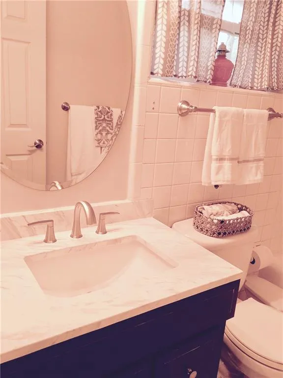 5910 Kayron Drive, Sandy Springs, Georgia 30328, 4 Bedrooms Bedrooms, ,2 BathroomsBathrooms,Residential,Sold,5910 Kayron Drive,5838145