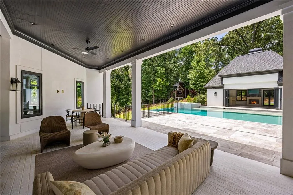 5320 Riverview Road Nw, Atlanta, Georgia 30327, 7 Bedrooms Bedrooms, 0 ,8 BathroomsBathrooms,Residential,For Sale,5320 Riverview Road Nw,7841810