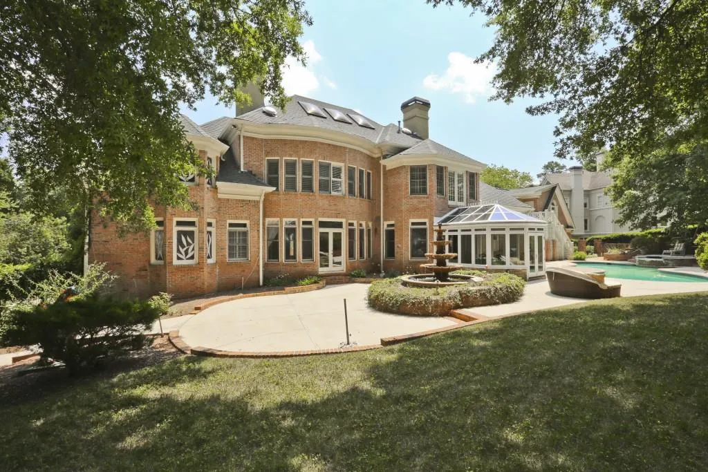 125 Riley Ridge Road, Atlanta, Georgia 30327, 6 Bedrooms Bedrooms, ,7 BathroomsBathrooms,Residential,Sold,125 Riley Ridge Road,5883621