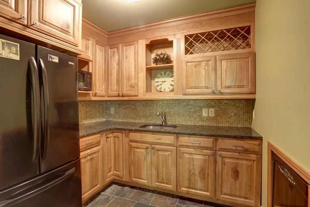 330 Old Powers Lane, Atlanta, Georgia 30327, 5 Bedrooms Bedrooms, ,5 BathroomsBathrooms,Residential,Sold,330 Old Powers Lane,6727202