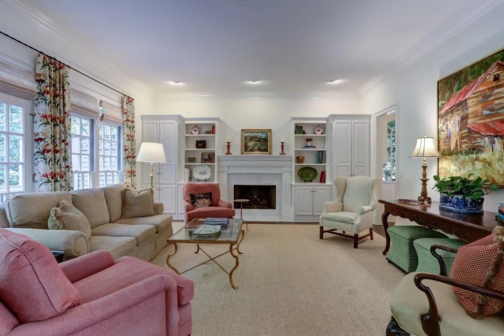 330 Old Powers Lane, Atlanta, Georgia 30327, 5 Bedrooms Bedrooms, ,5 BathroomsBathrooms,Residential,Sold,330 Old Powers Lane,6727202