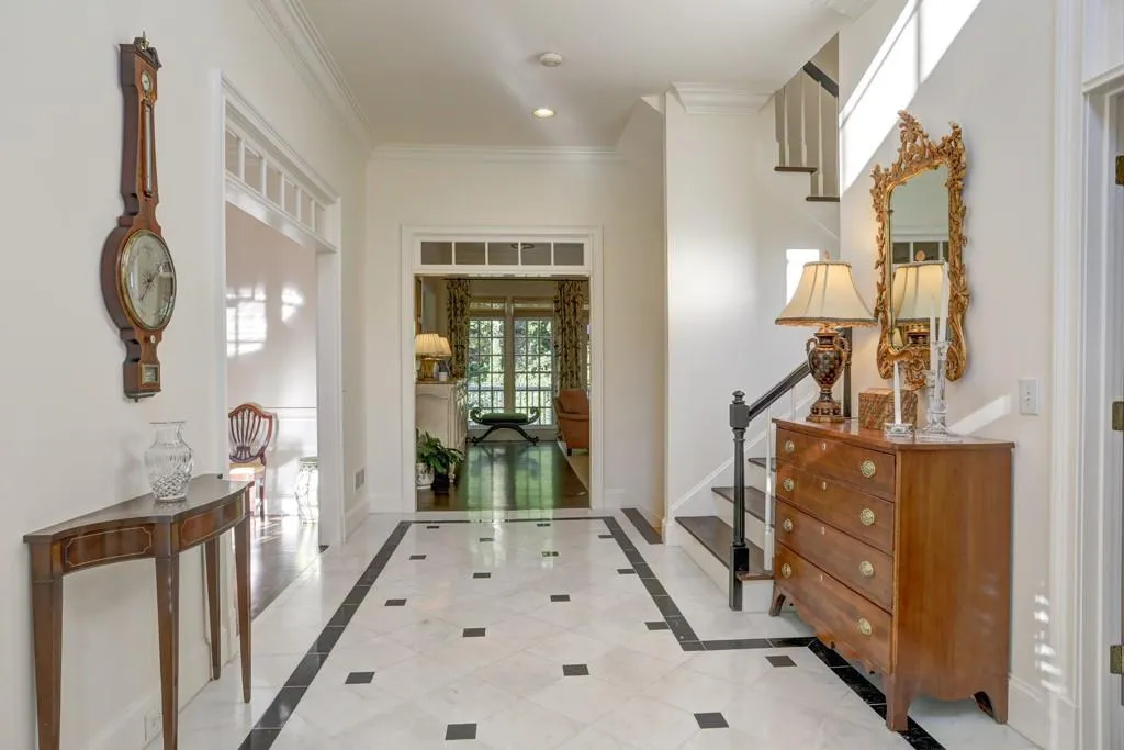 330 Old Powers Lane, Atlanta, Georgia 30327, 5 Bedrooms Bedrooms, ,5 BathroomsBathrooms,Residential,Sold,330 Old Powers Lane,6727202