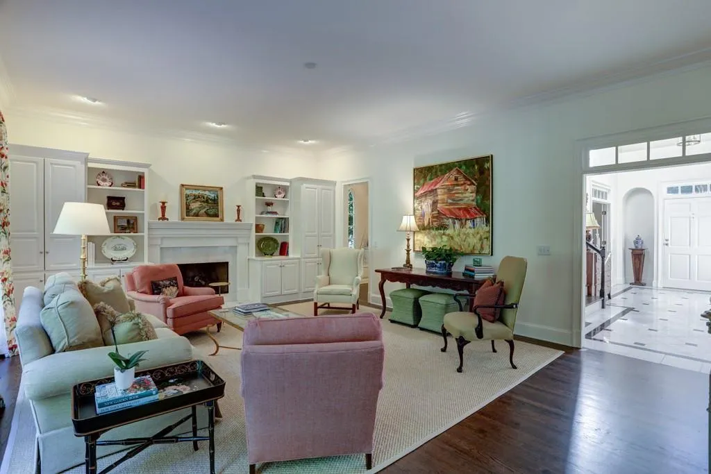 330 Old Powers Lane, Atlanta, Georgia 30327, 5 Bedrooms Bedrooms, ,5 BathroomsBathrooms,Residential,Sold,330 Old Powers Lane,6727202