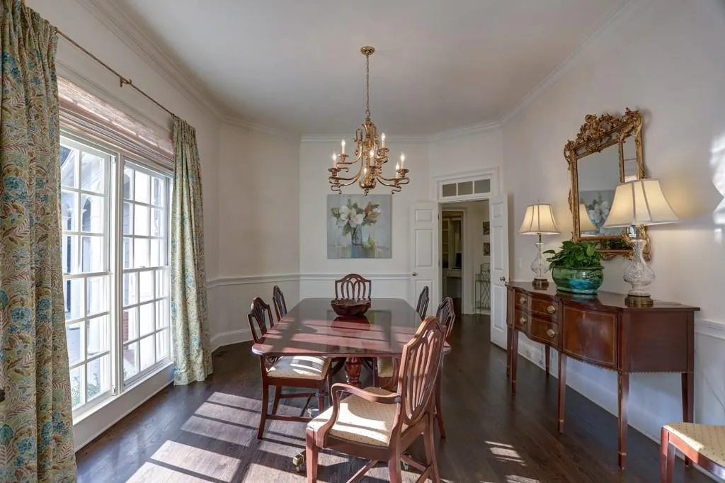 330 Old Powers Lane, Atlanta, Georgia 30327, 5 Bedrooms Bedrooms, ,5 BathroomsBathrooms,Residential,Sold,330 Old Powers Lane,6727202