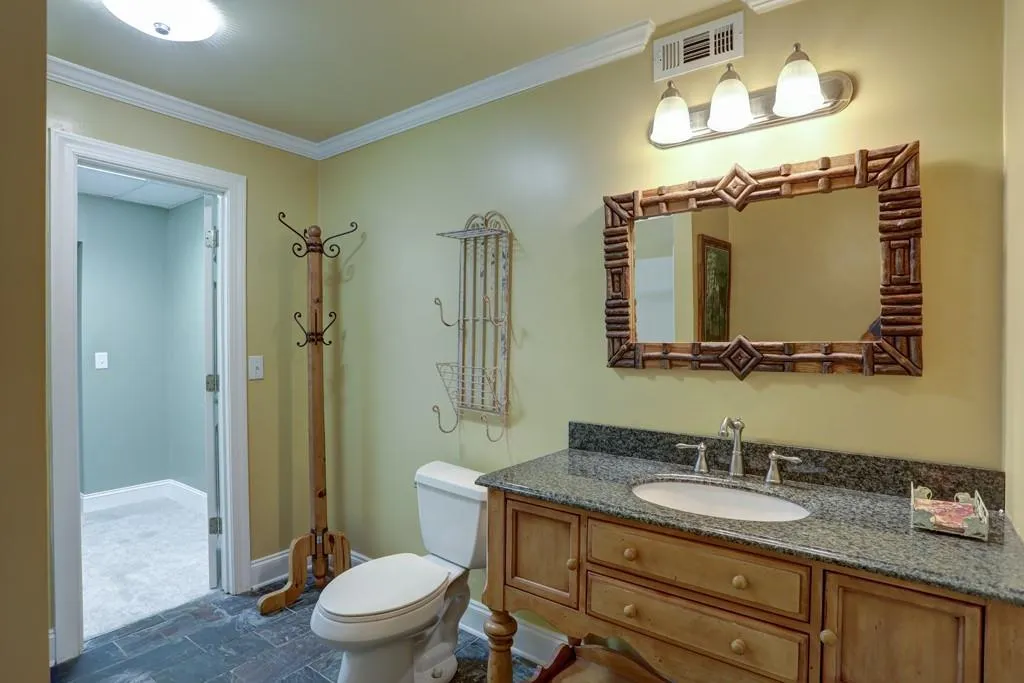 330 Old Powers Lane, Atlanta, Georgia 30327, 5 Bedrooms Bedrooms, ,5 BathroomsBathrooms,Residential,Sold,330 Old Powers Lane,6727202