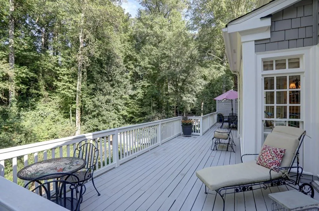 330 Old Powers Lane, Atlanta, Georgia 30327, 5 Bedrooms Bedrooms, ,5 BathroomsBathrooms,Residential,Sold,330 Old Powers Lane,6727202