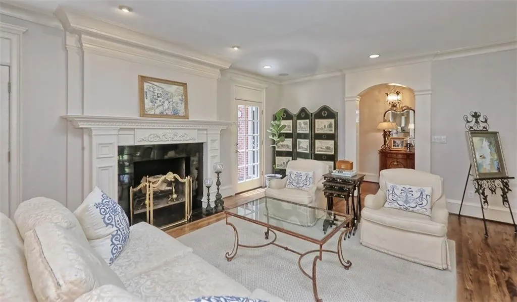 8915 Huntcliff Lake Court, Atlanta, Georgia 30350, 5 Bedrooms Bedrooms, ,4 BathroomsBathrooms,Residential,Sold,8915 Huntcliff Lake Court,6559480