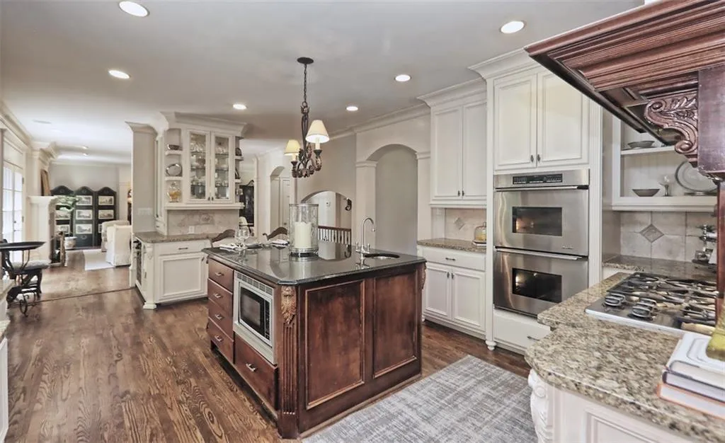 8915 Huntcliff Lake Court, Atlanta, Georgia 30350, 5 Bedrooms Bedrooms, ,4 BathroomsBathrooms,Residential,Sold,8915 Huntcliff Lake Court,6559480