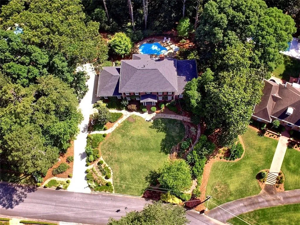 8915 Huntcliff Lake Court, Atlanta, Georgia 30350, 5 Bedrooms Bedrooms, ,4 BathroomsBathrooms,Residential,Sold,8915 Huntcliff Lake Court,6559480