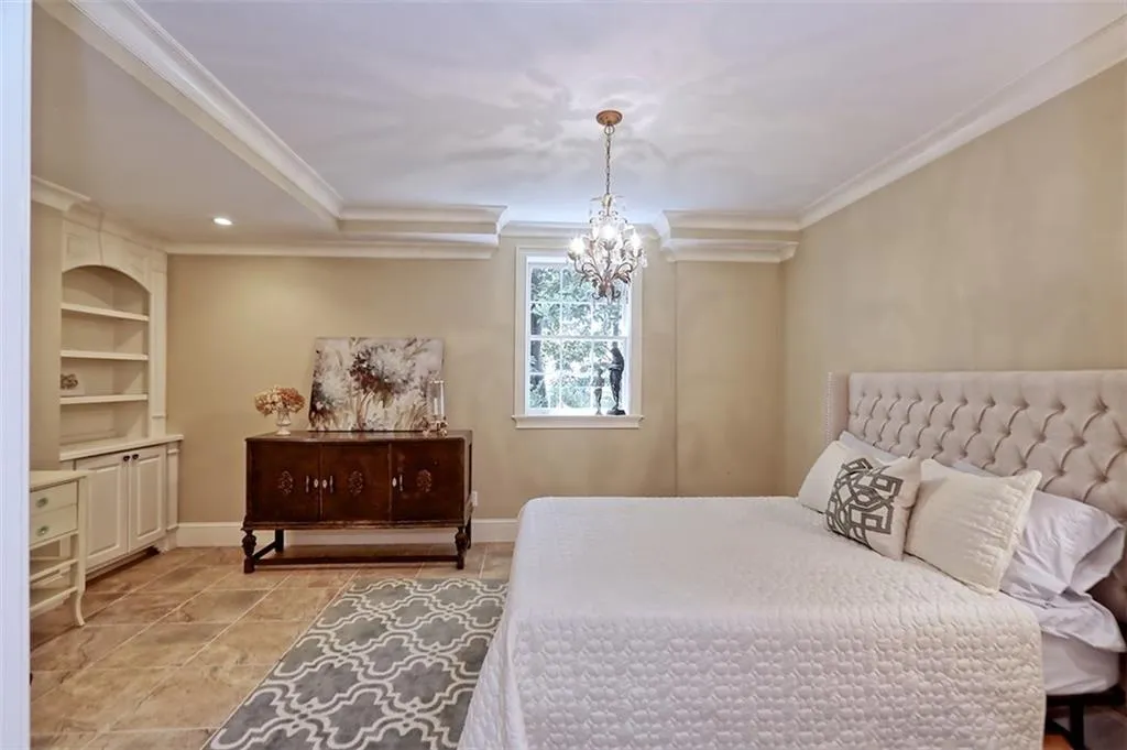 8915 Huntcliff Lake Court, Atlanta, Georgia 30350, 5 Bedrooms Bedrooms, ,4 BathroomsBathrooms,Residential,Sold,8915 Huntcliff Lake Court,6559480