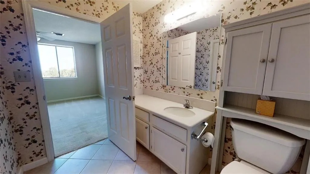 300 Johnson Ferry Road Ne Unit B401, Sandy Springs, Georgia 30328, 1 Bedroom Bedrooms, ,1 BathroomBathrooms,Residential,Sold,300 Johnson Ferry Road Ne Unit B401,7095950