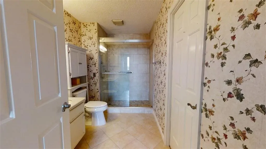 300 Johnson Ferry Road Ne Unit B401, Sandy Springs, Georgia 30328, 1 Bedroom Bedrooms, ,1 BathroomBathrooms,Residential,Sold,300 Johnson Ferry Road Ne Unit B401,7095950