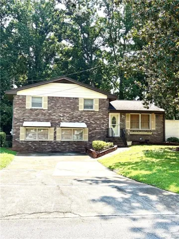 2480 Burton Circle, Morrow, Georgia 30260