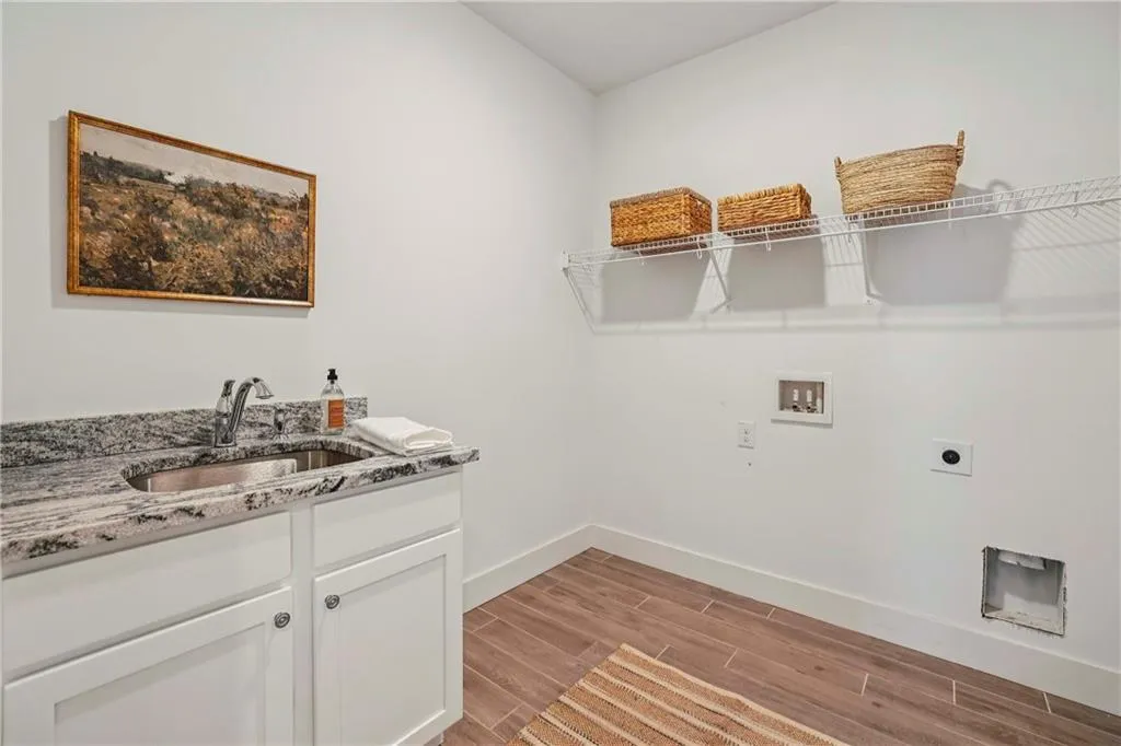 1104 Victoria Street Ne, Brookhaven, Georgia 30319, 5 Bedrooms Bedrooms, ,4 BathroomsBathrooms,Residential,For Sale,1104 Victoria Street Ne,7667808 1104 Victoria Street Ne, Brookhaven, Georgia 30319, 5 Bedrooms Bedrooms, ,4 BathroomsBathrooms,Residential,For Sale,1104 Victoria Street Ne,7667808