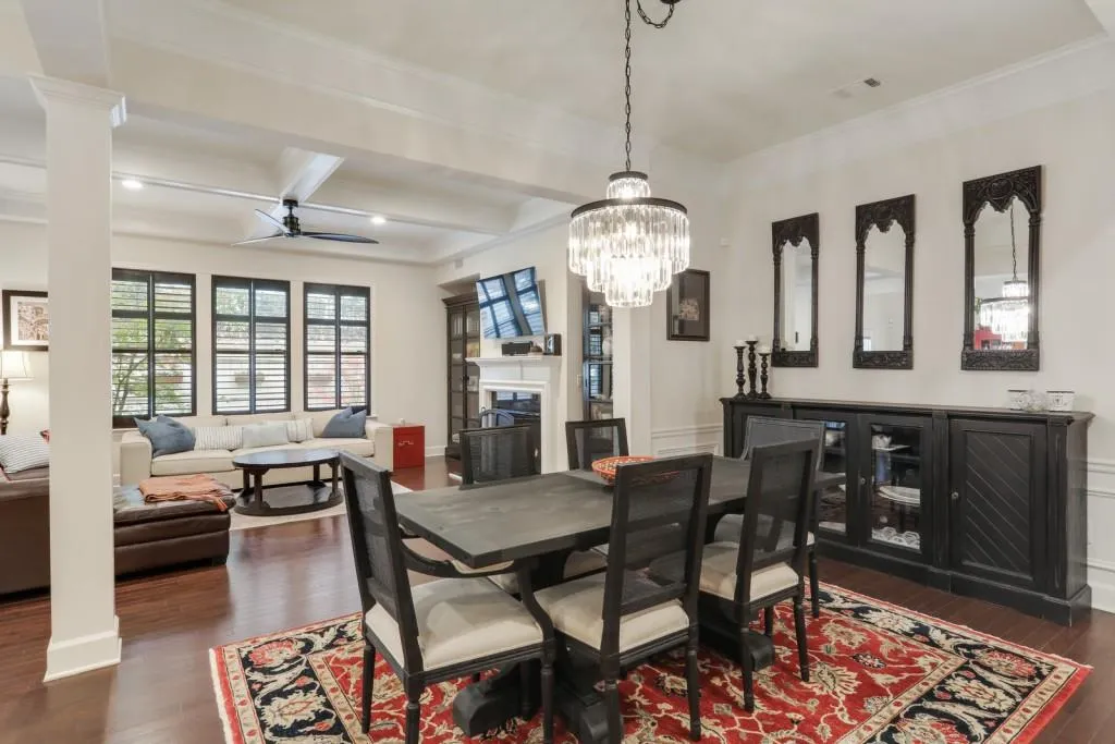 5535 Parkerton Lane, Atlanta, Georgia 30342, 3 Bedrooms Bedrooms, ,3 BathroomsBathrooms,Residential,Sold,5535 Parkerton Lane,6743275