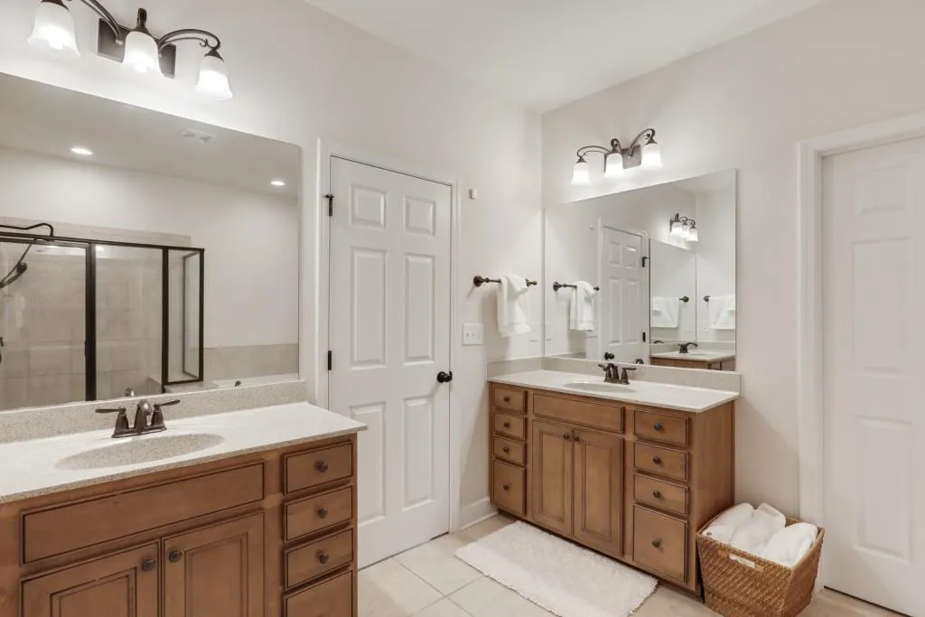 5535 Parkerton Lane, Atlanta, Georgia 30342, 3 Bedrooms Bedrooms, ,3 BathroomsBathrooms,Residential,Sold,5535 Parkerton Lane,6743275